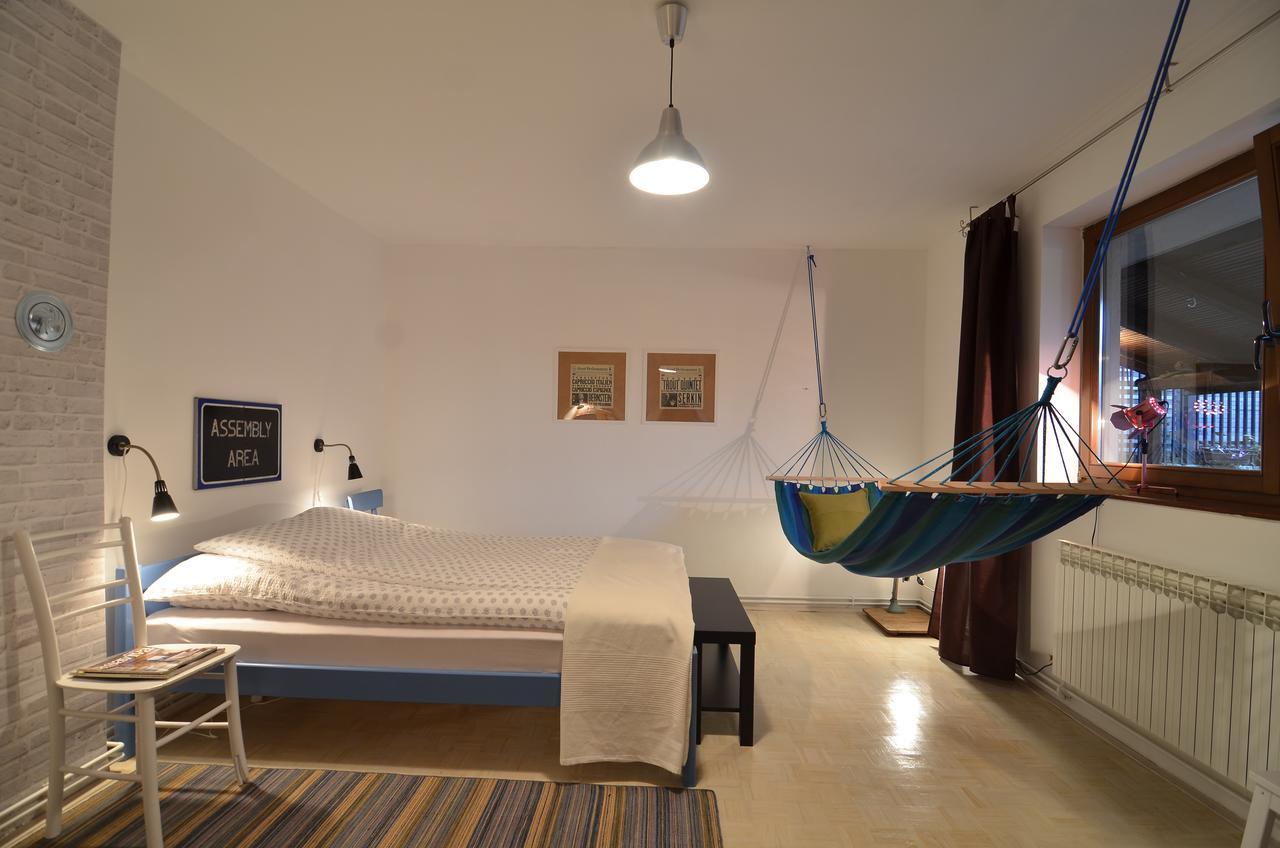 Embassy Of Industry + Free Parking Apartment Sarajevo Luaran gambar