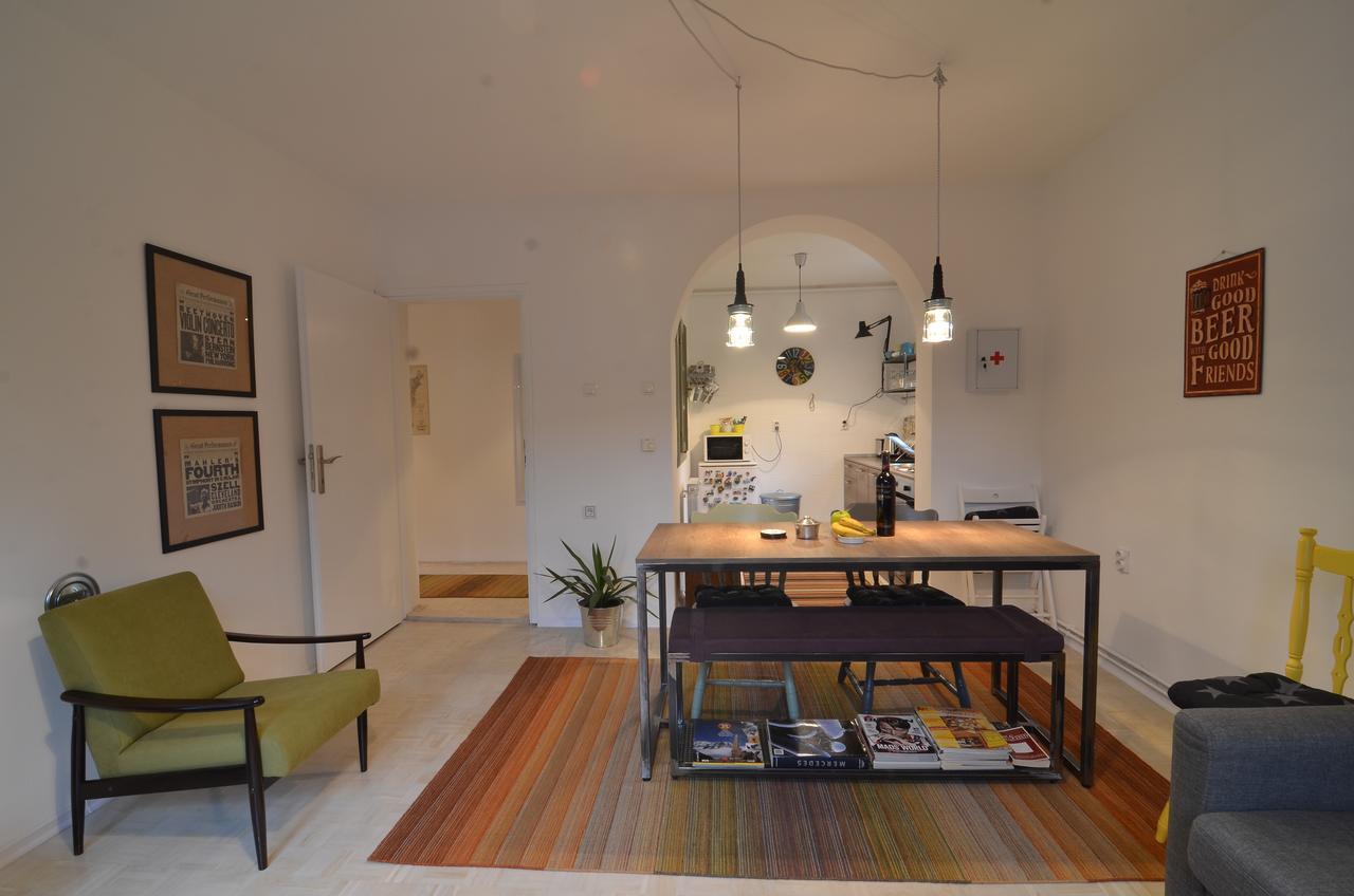 Embassy Of Industry + Free Parking Apartment Sarajevo Luaran gambar