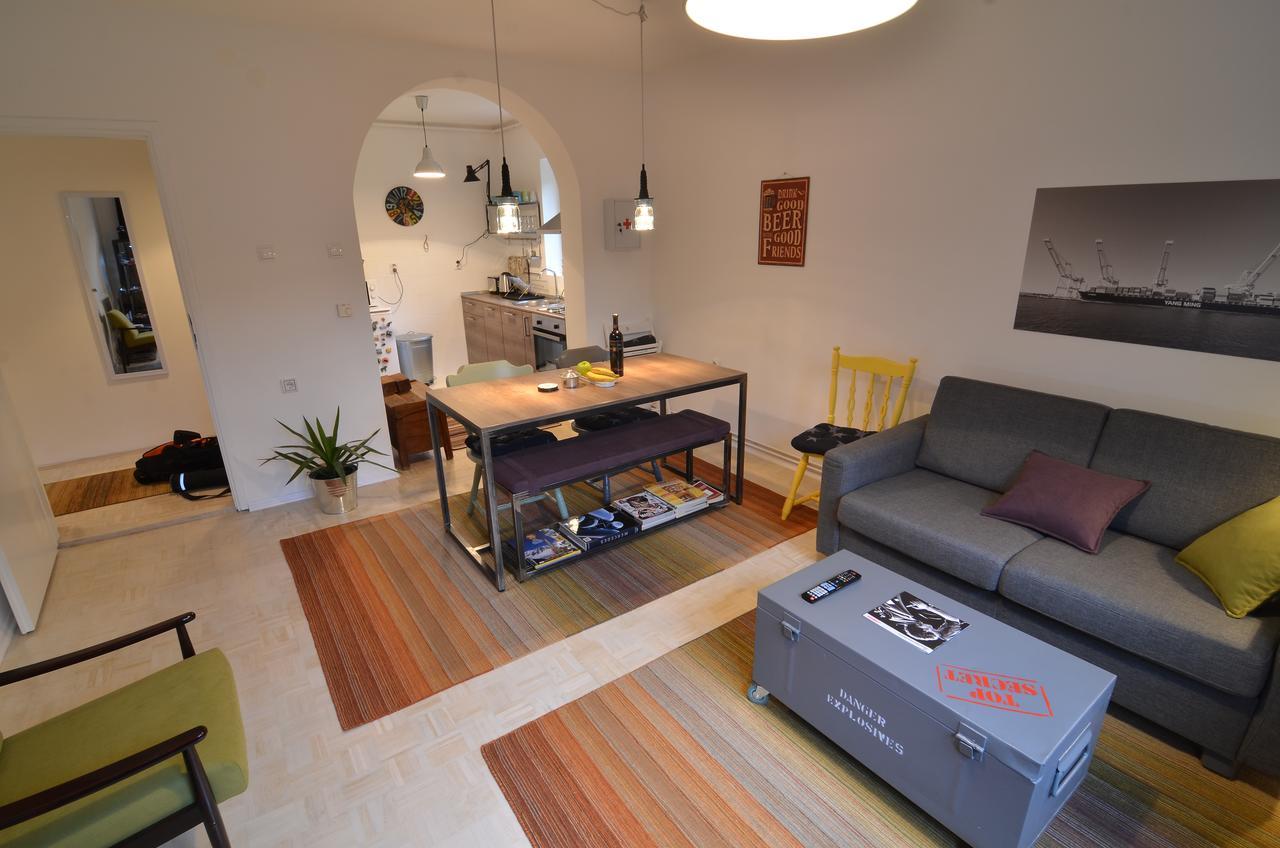 Embassy Of Industry + Free Parking Apartment Sarajevo Luaran gambar